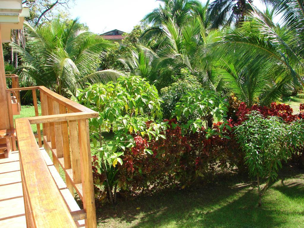 Babilonia Aparthotel Cahuita Exterior photo