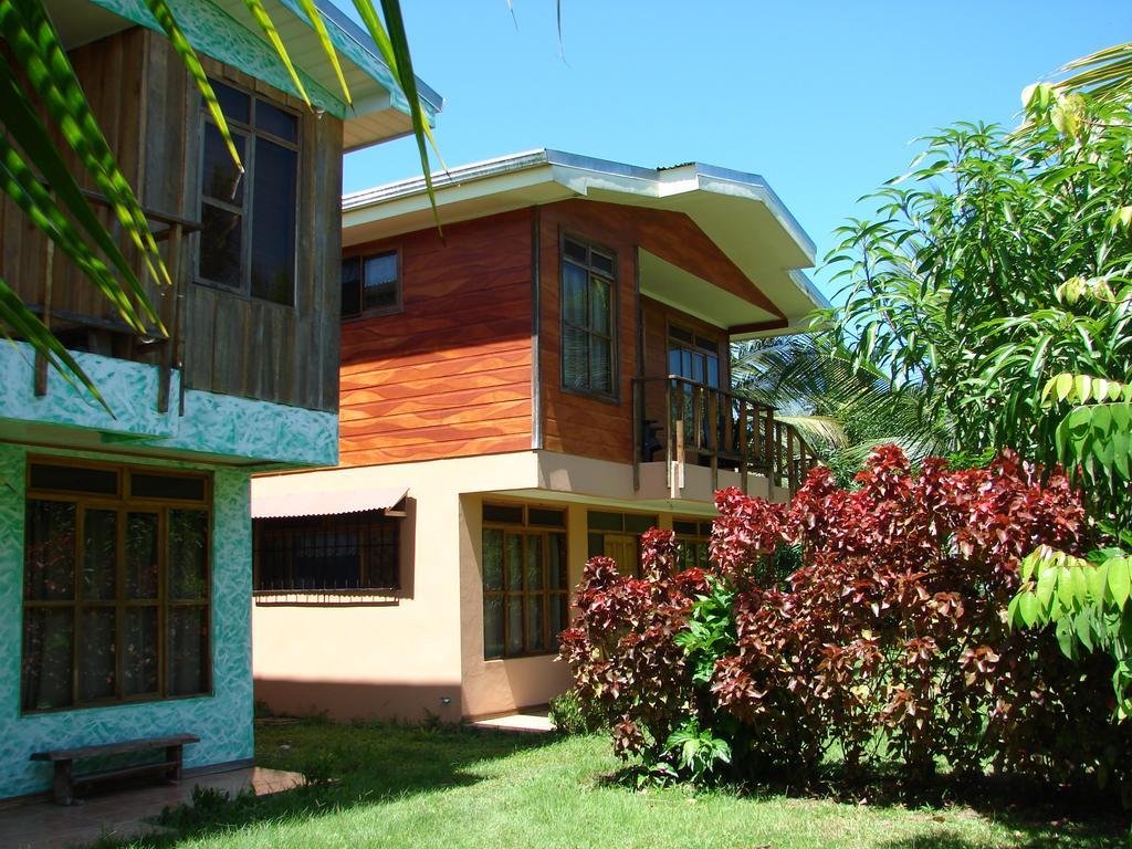 Babilonia Aparthotel Cahuita Exterior photo