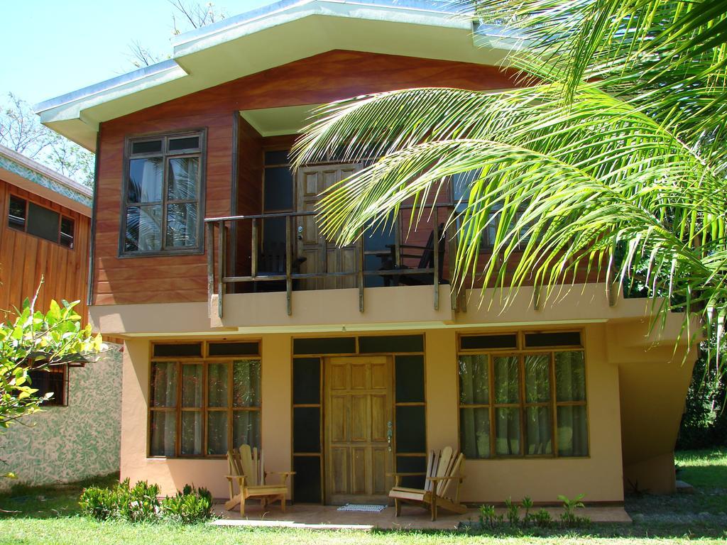 Babilonia Aparthotel Cahuita Exterior photo