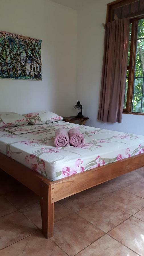 Babilonia Aparthotel Cahuita Exterior photo